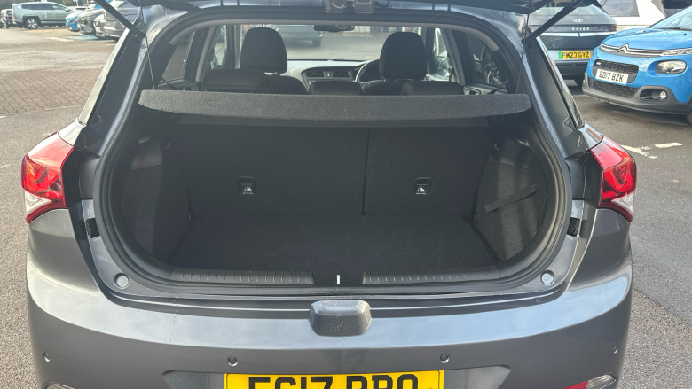 Hyundai i20 1.4 Premium SE Nav 5dr Auto Petrol Hatchback